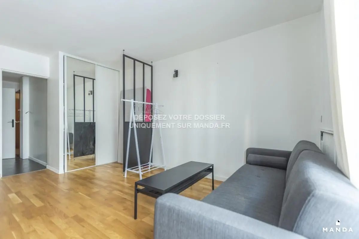 Appartement à louer, 22m², Paris 18ème