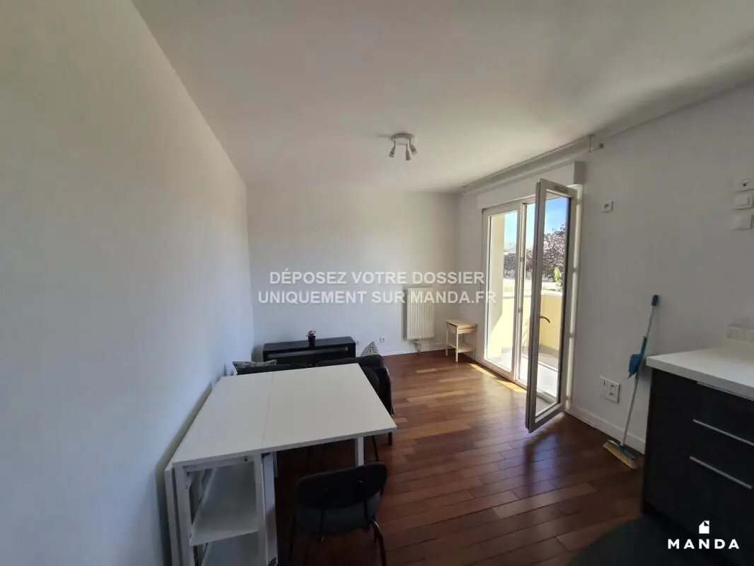 Appartement à louer, 34m², Evry