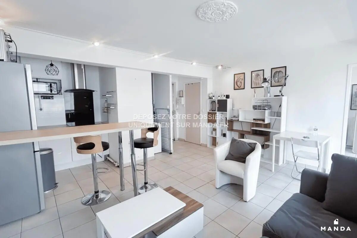 Appartement à louer, 37m², Marseille 5ème