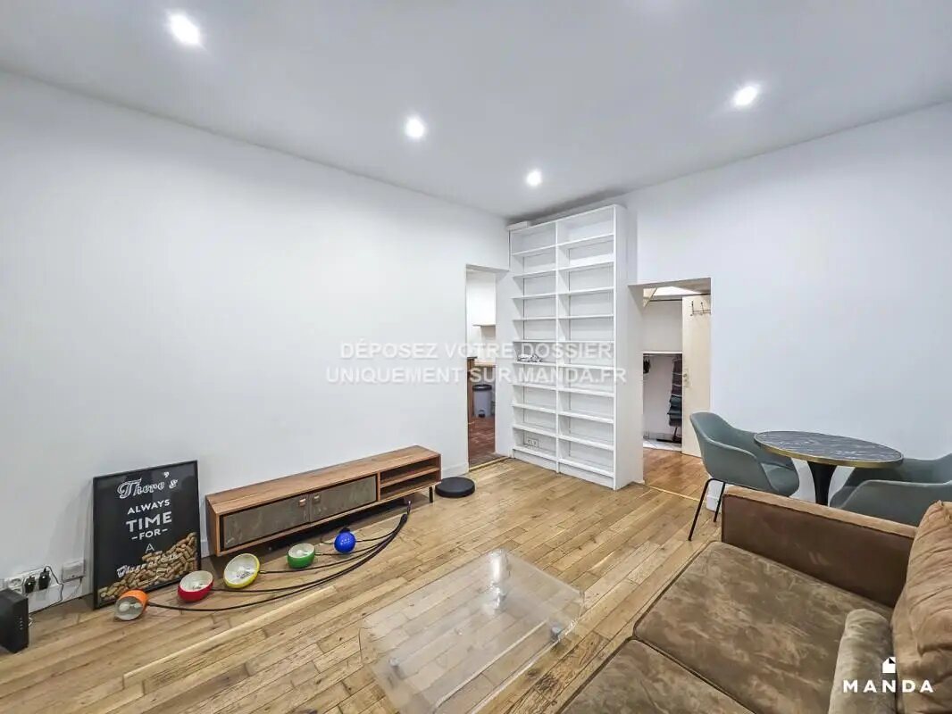 Appartement à louer, 28m², Paris 18ème