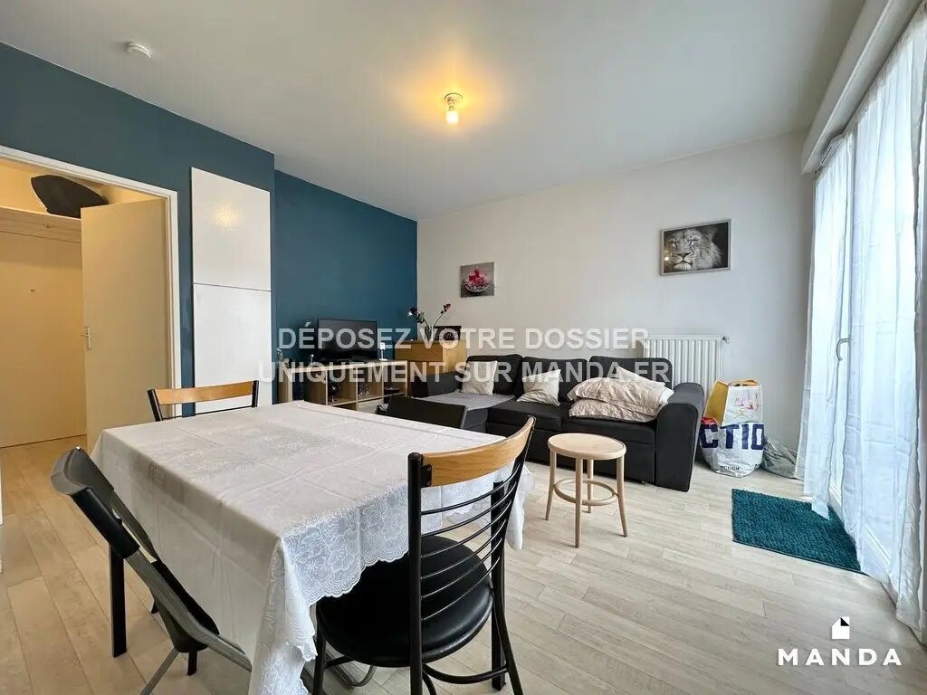 Appartement à louer, 28m², Trappes