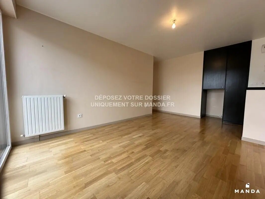 Appartement à louer, 74m², Massy