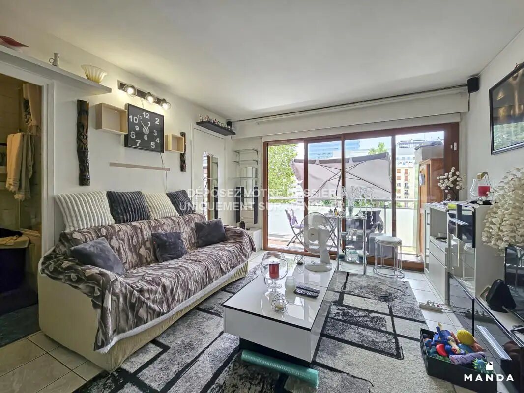 Appartement à louer, 29m², Courbevoie
