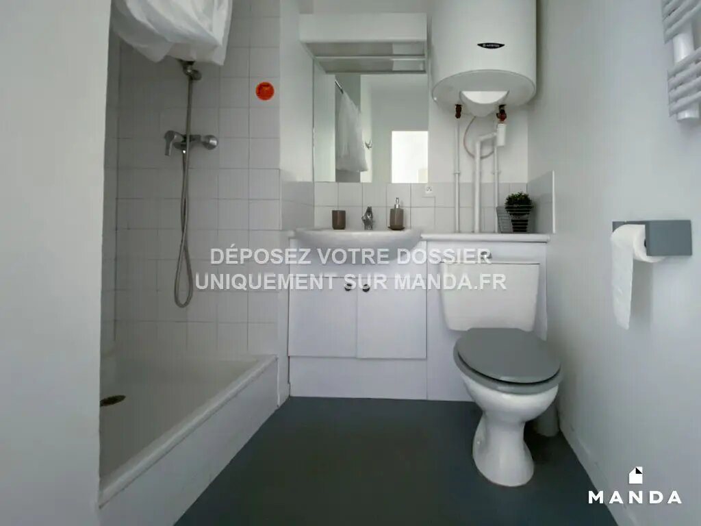 Appartement à louer, 18m², Courbevoie