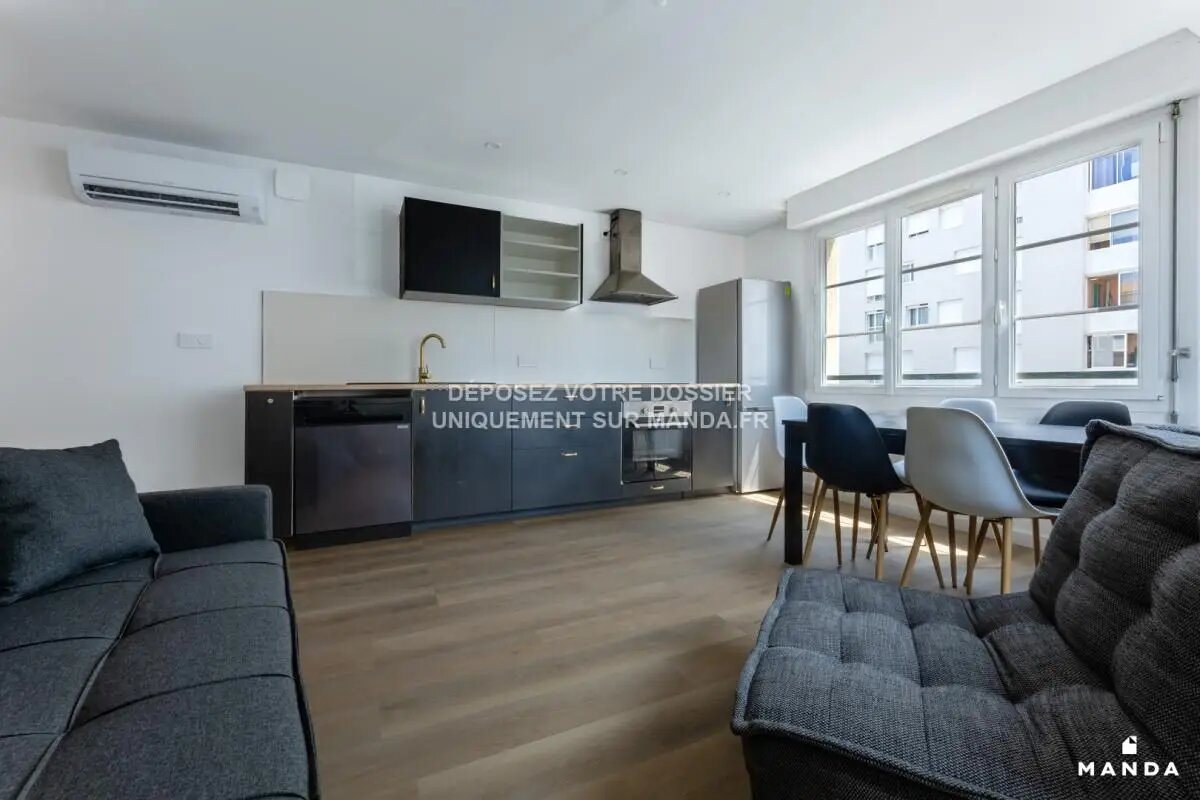 Appartement à louer, 81m², Nîmes