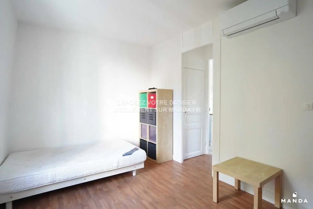 Appartement à louer, 24m², Courbevoie