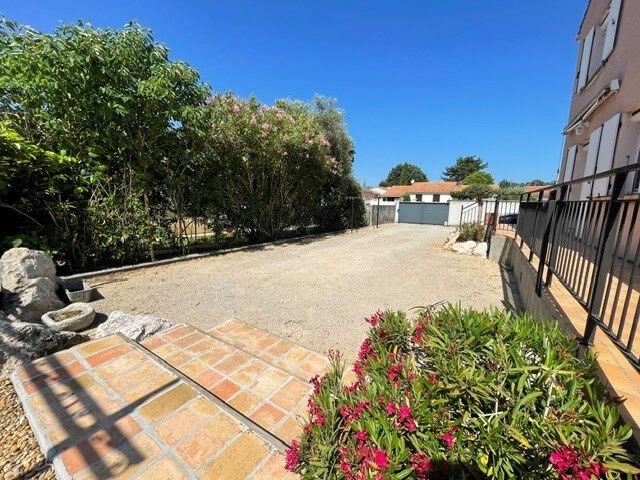 Maison à vendre, 116m², Saint-Privat-des-Vieux