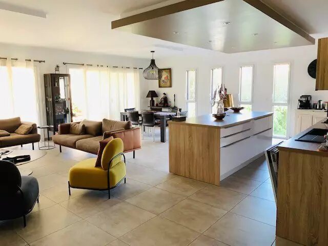 Appartement à vendre, 141m², Alès