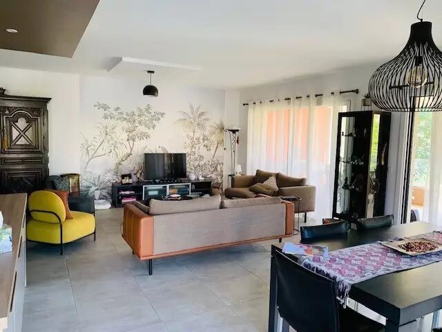 Appartement à vendre, 141m², Alès