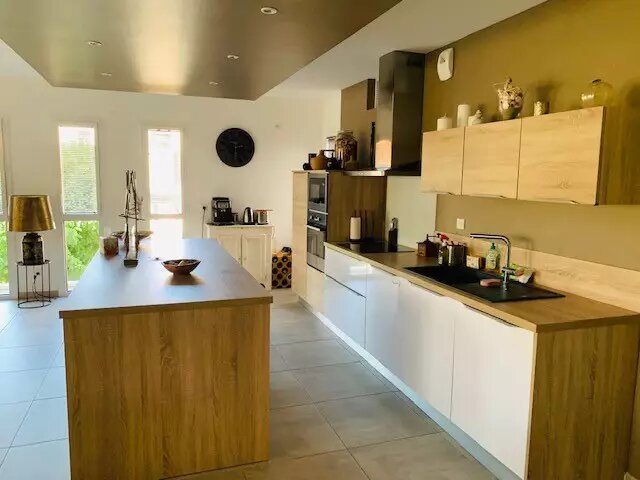 Appartement à vendre, 141m², Alès