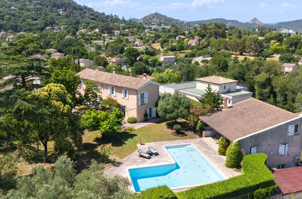 Maison à vendre, 255m², Alès