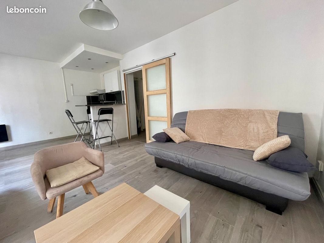 Appartement à louer, 28m², Marseille 4ème