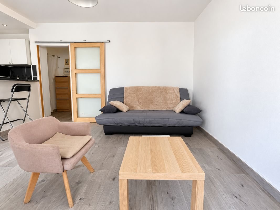 Appartement à louer, 28m², Marseille 4ème