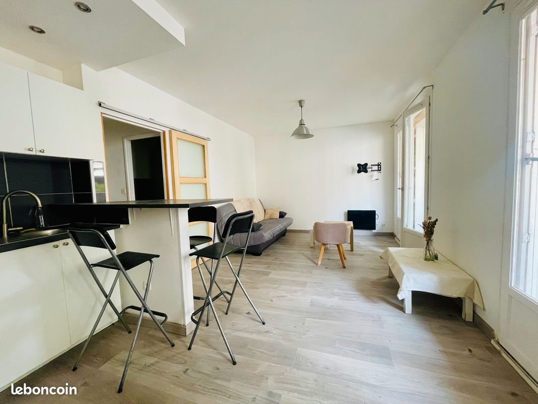 Appartement à louer, 28m², Marseille 4ème
