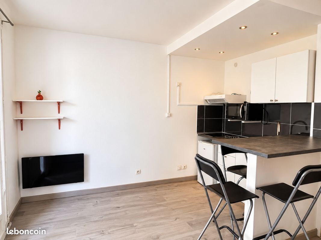 Appartement à louer, 28m², Marseille 4ème