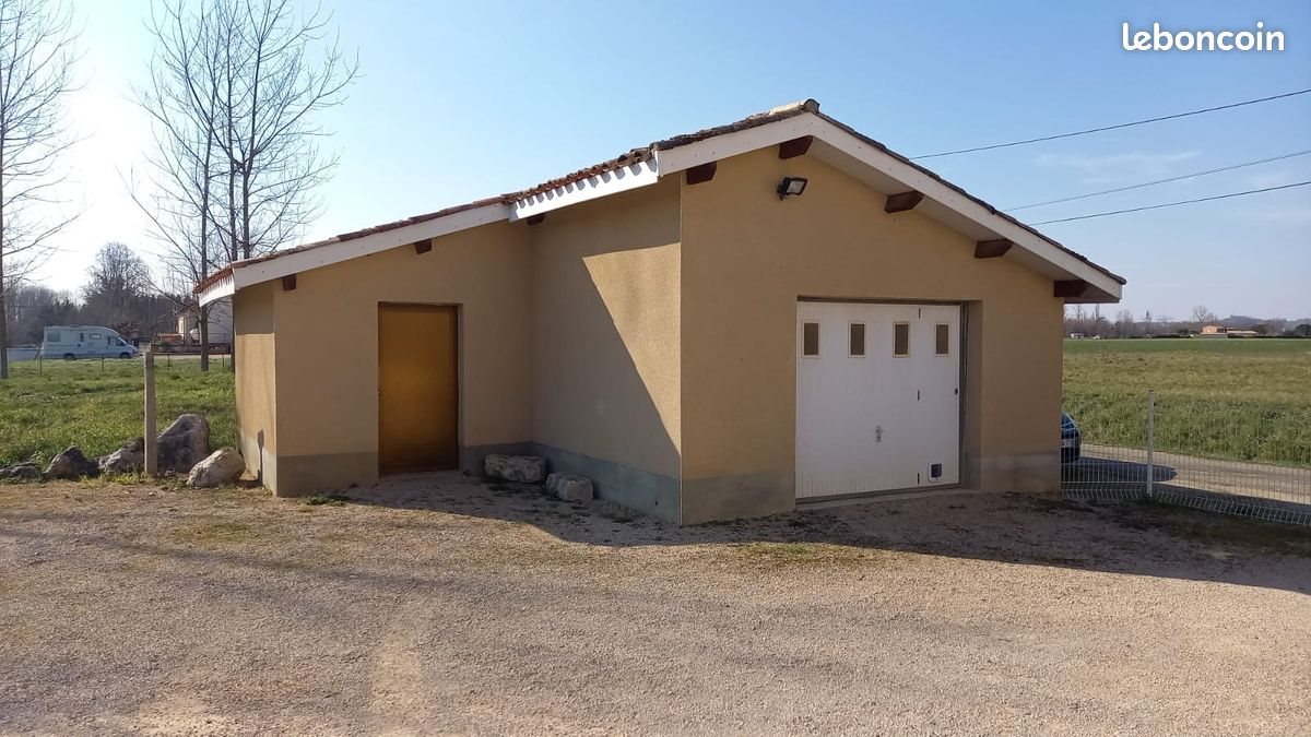 Maison à louer, 117m², Bioule