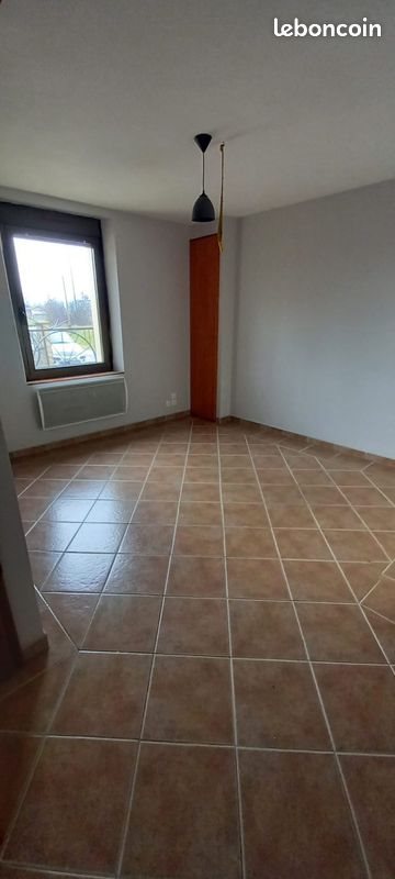 Maison à louer, 117m², Bioule