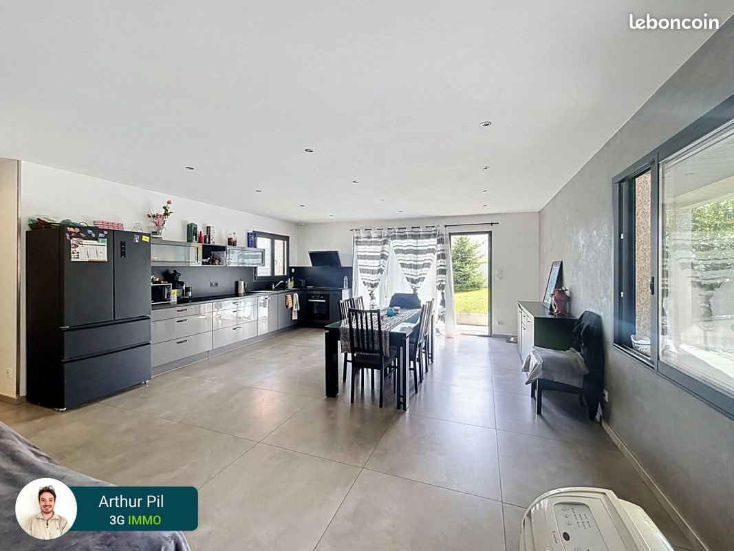 Maison à vendre, 135m², Charnècles