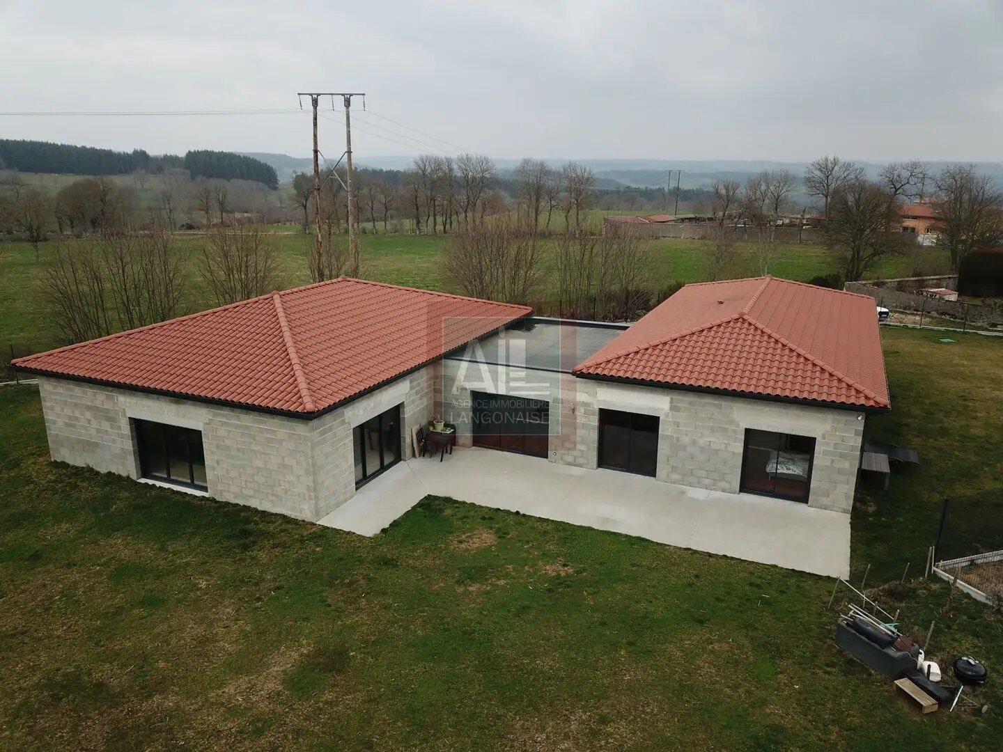 Maison à vendre, 250m², Bellevue-la-Montagne