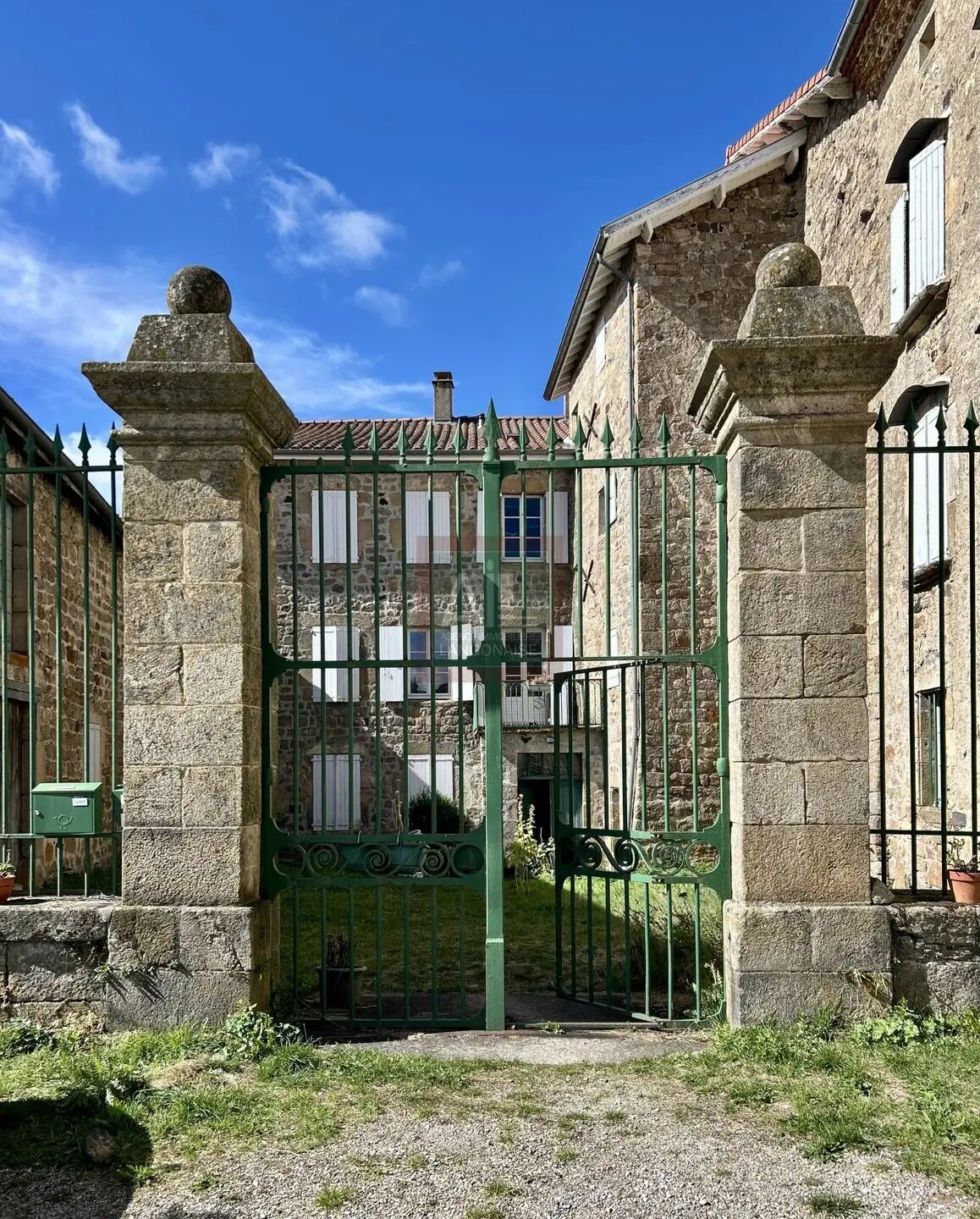 Maison à vendre, 310m², Pradelles