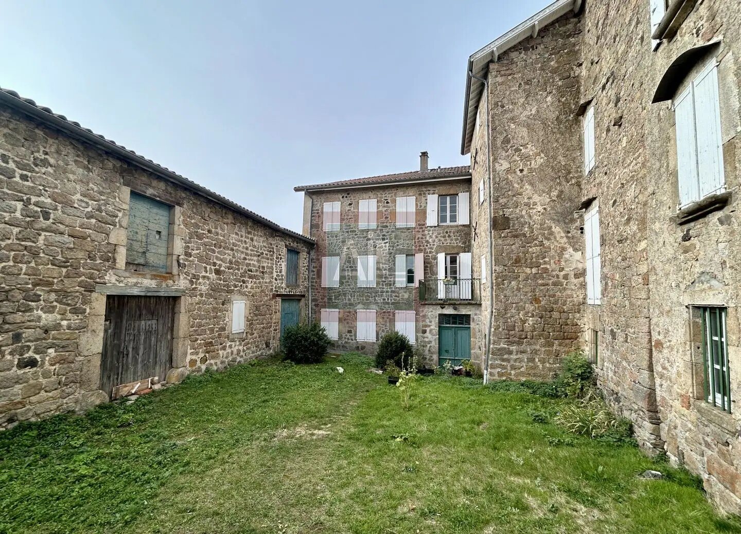Maison à vendre, 310m², Pradelles