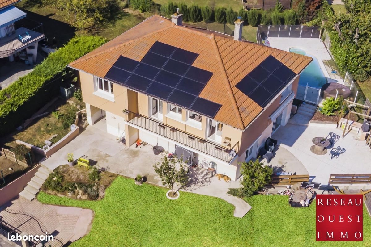 Maison à vendre, 180m², Saint-Genis-les-Ollières