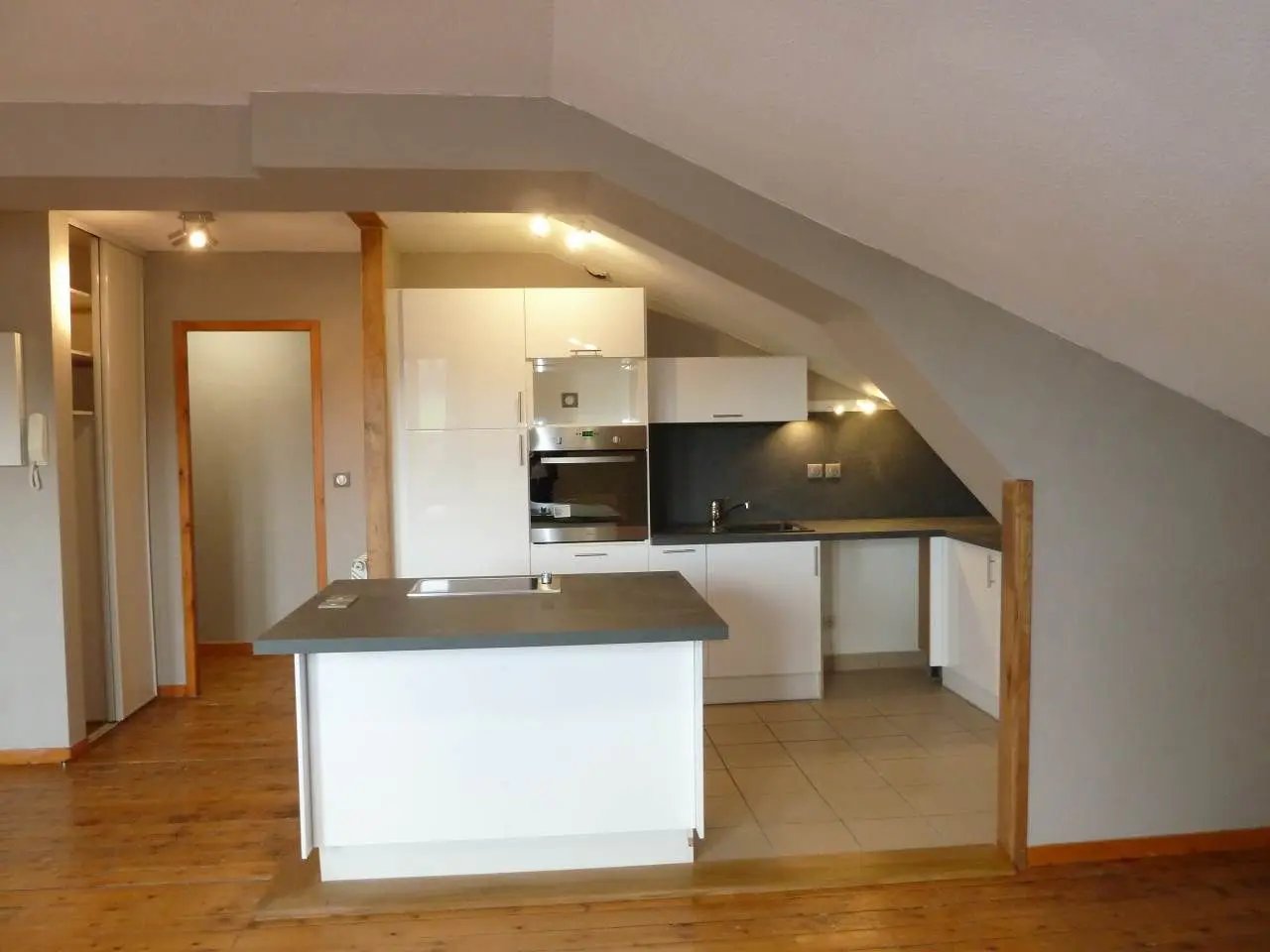Appartement à louer, 61m², Saint-Martin-en-Haut