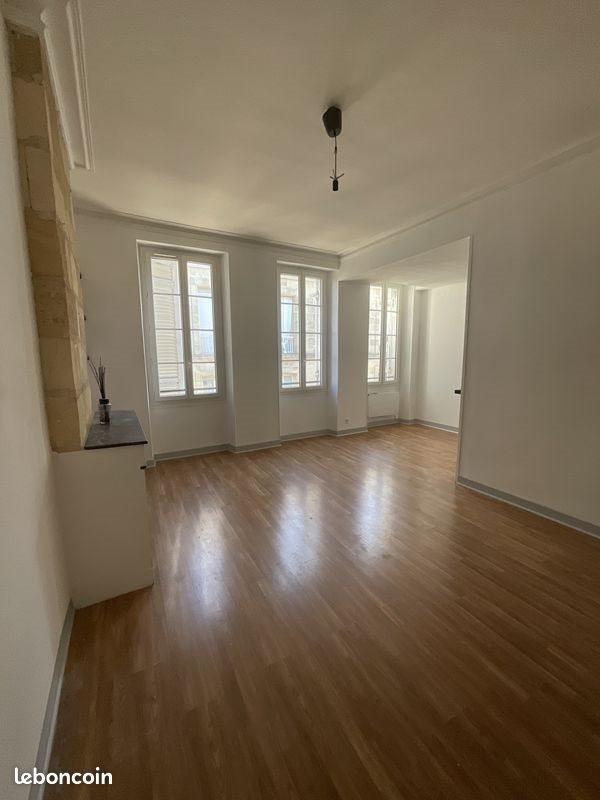 Appartement à louer, 57m², Bordeaux