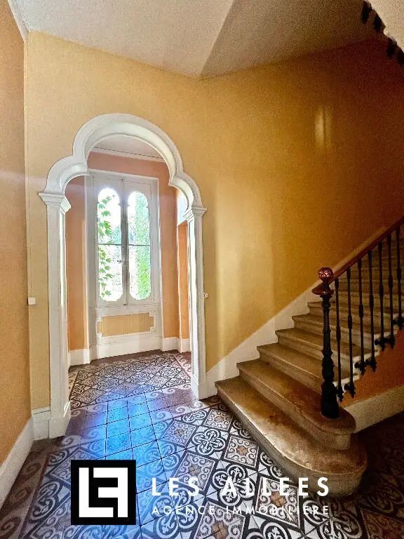 Maison à vendre, 340m², Montélimar