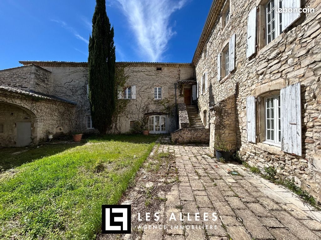 Maison à vendre, 600m², Puygiron