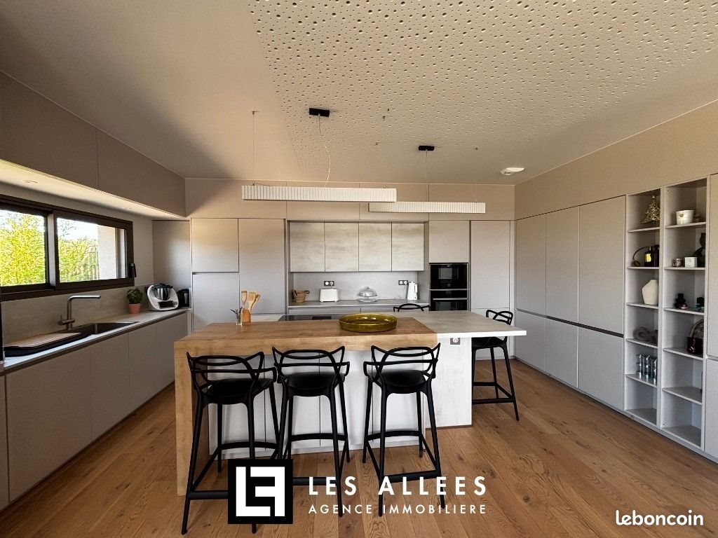Maison à vendre, 193m², Montélimar