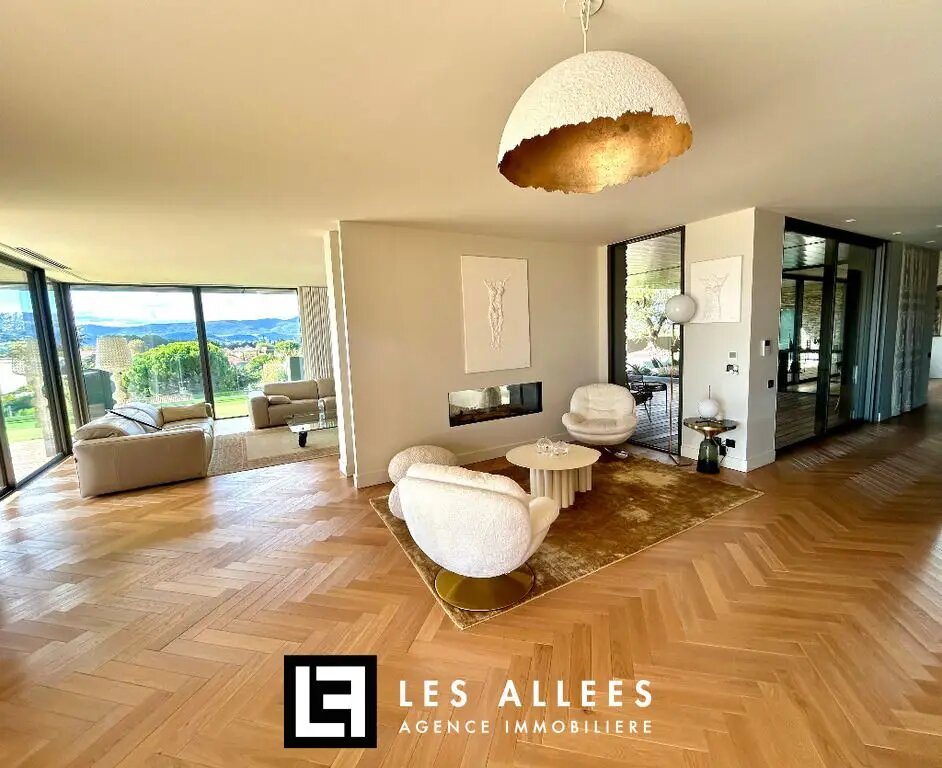 Appartement à vendre, 280m², Montélimar