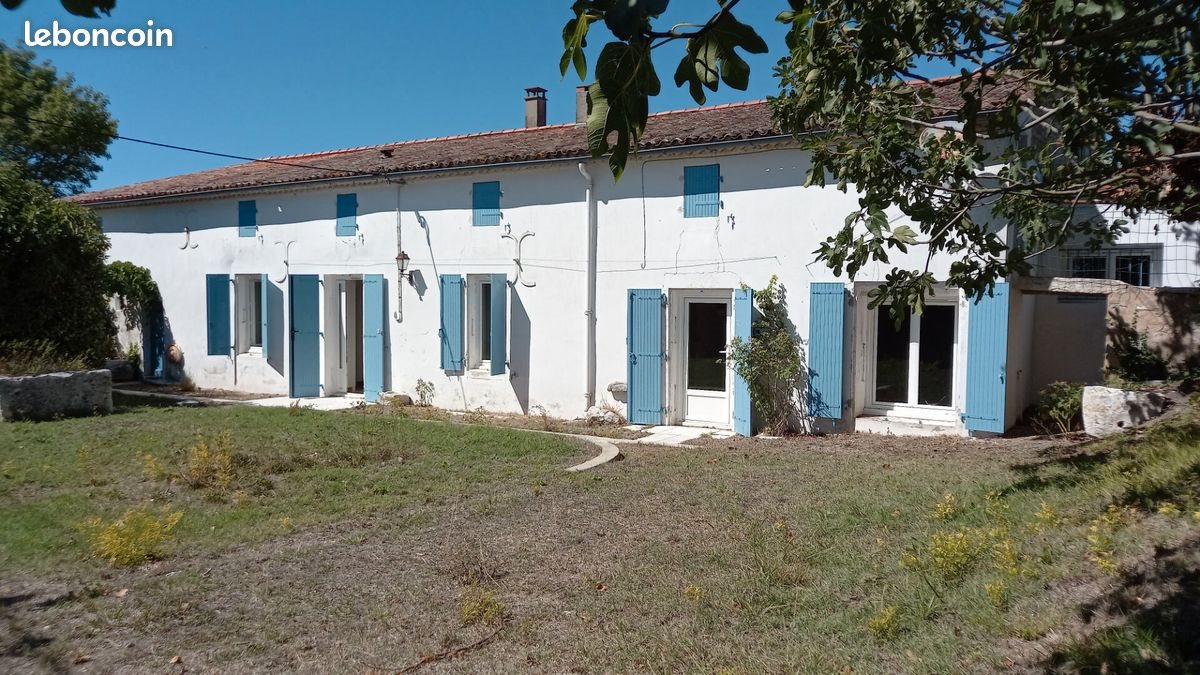 Maison à louer, 145m², Semussac
