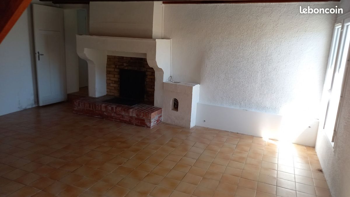 Maison à louer, 145m², Semussac