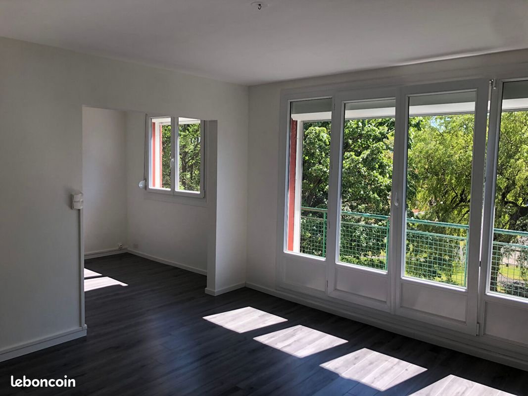 Appartement à louer, 68m², Rousies