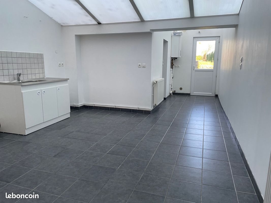 Maison à louer, 97m², Solre-le-Château