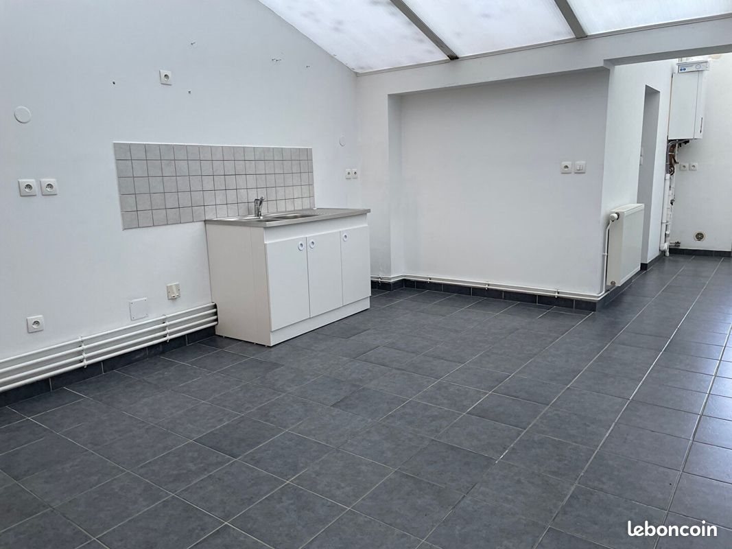 Maison à louer, 97m², Solre-le-Château