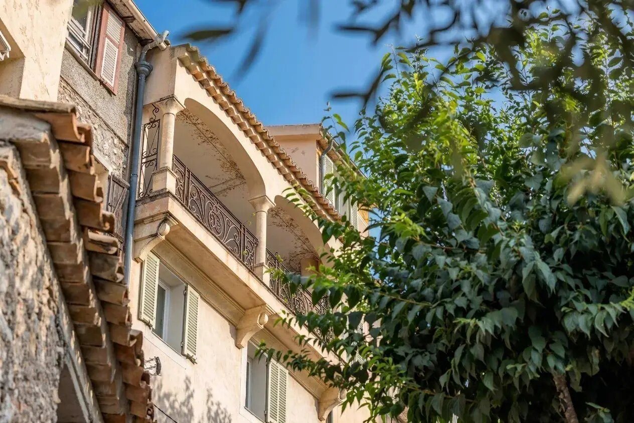 Maison à vendre, 354m², La Roquette-sur-Var
