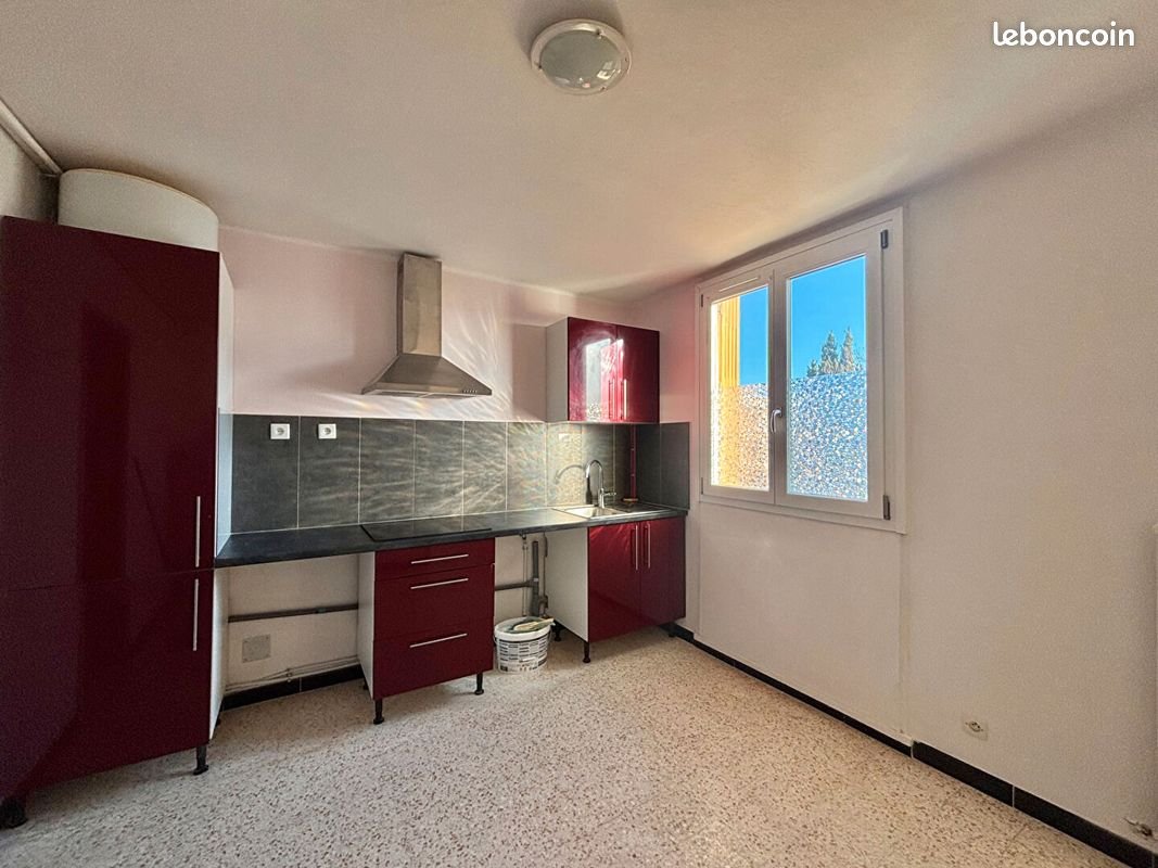 Appartement à louer, 66m², Arles
