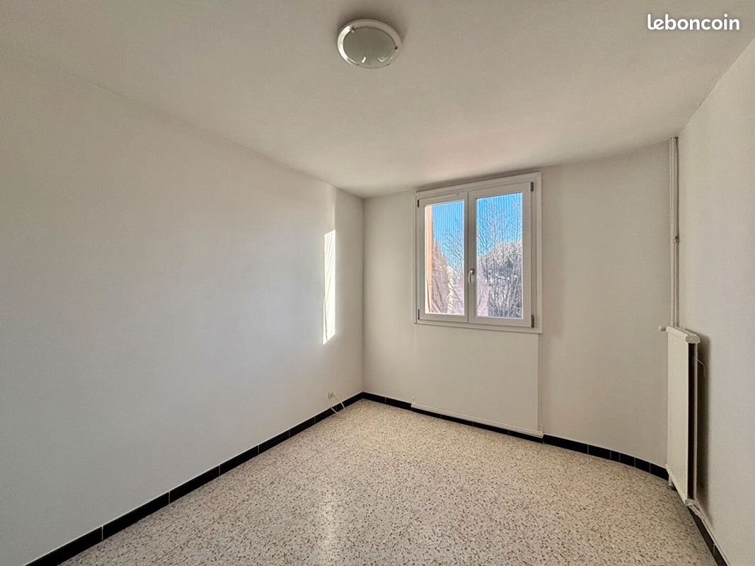 Appartement à louer, 66m², Arles