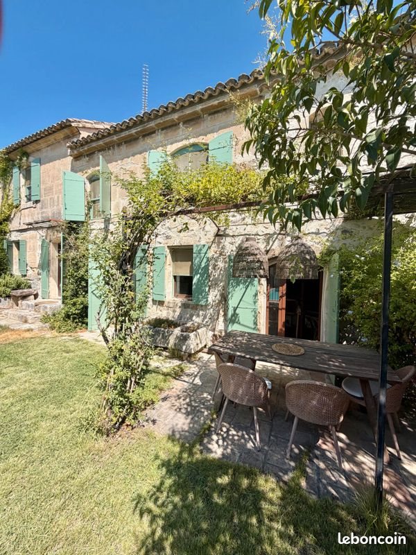 Maison à louer, 105m², Paradou