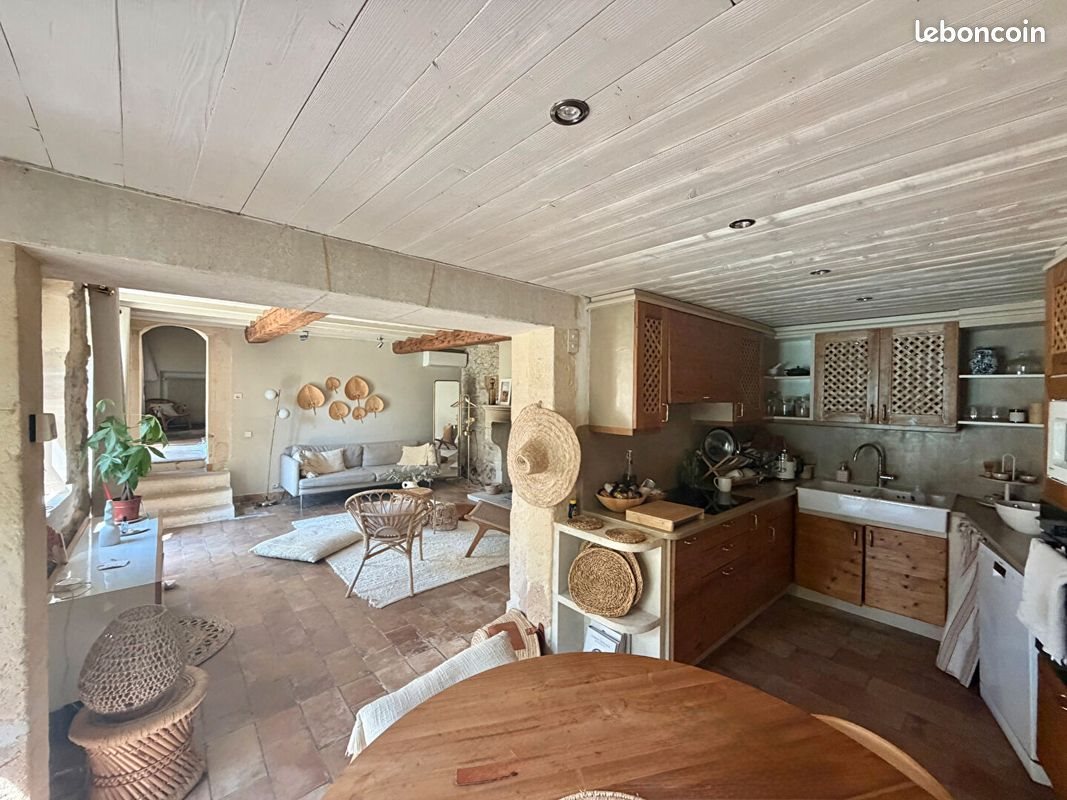 Maison à louer, 105m², Paradou