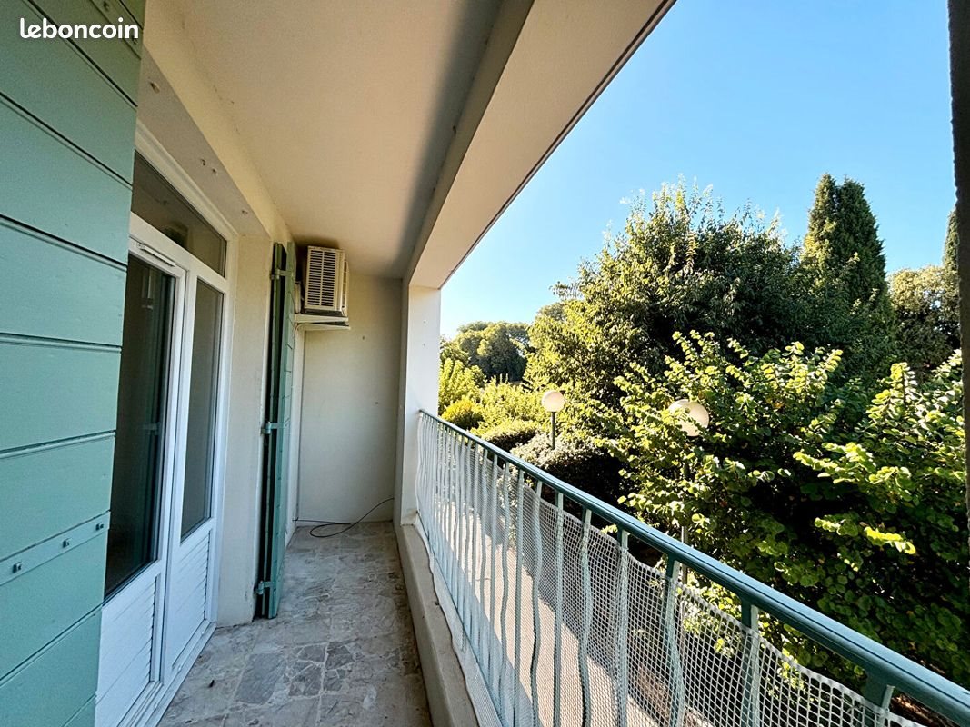 Appartement à louer, 84m², Saint-Rémy-de-Provence