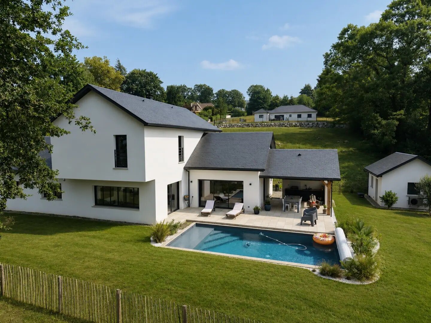 Maison à vendre, 198m², Serres-Morlaàs