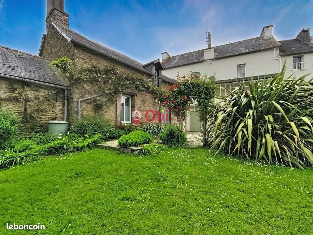 Maison à vendre, 250m², Châteauneuf-du-Faou
