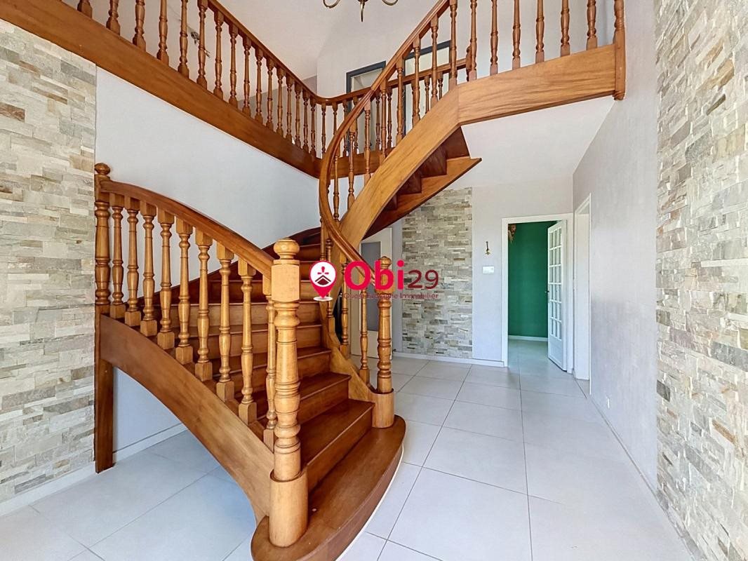 Maison à vendre, 194m², Saint-Ségal