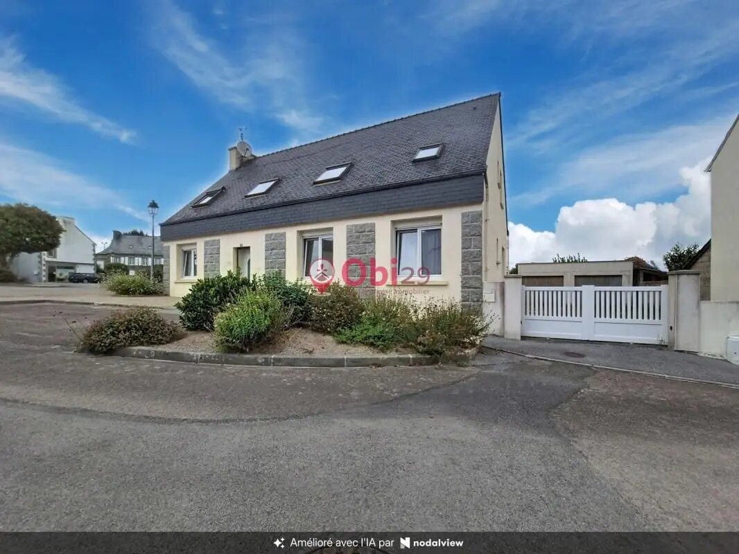 Maison à vendre, 156m², Saint-Goazec