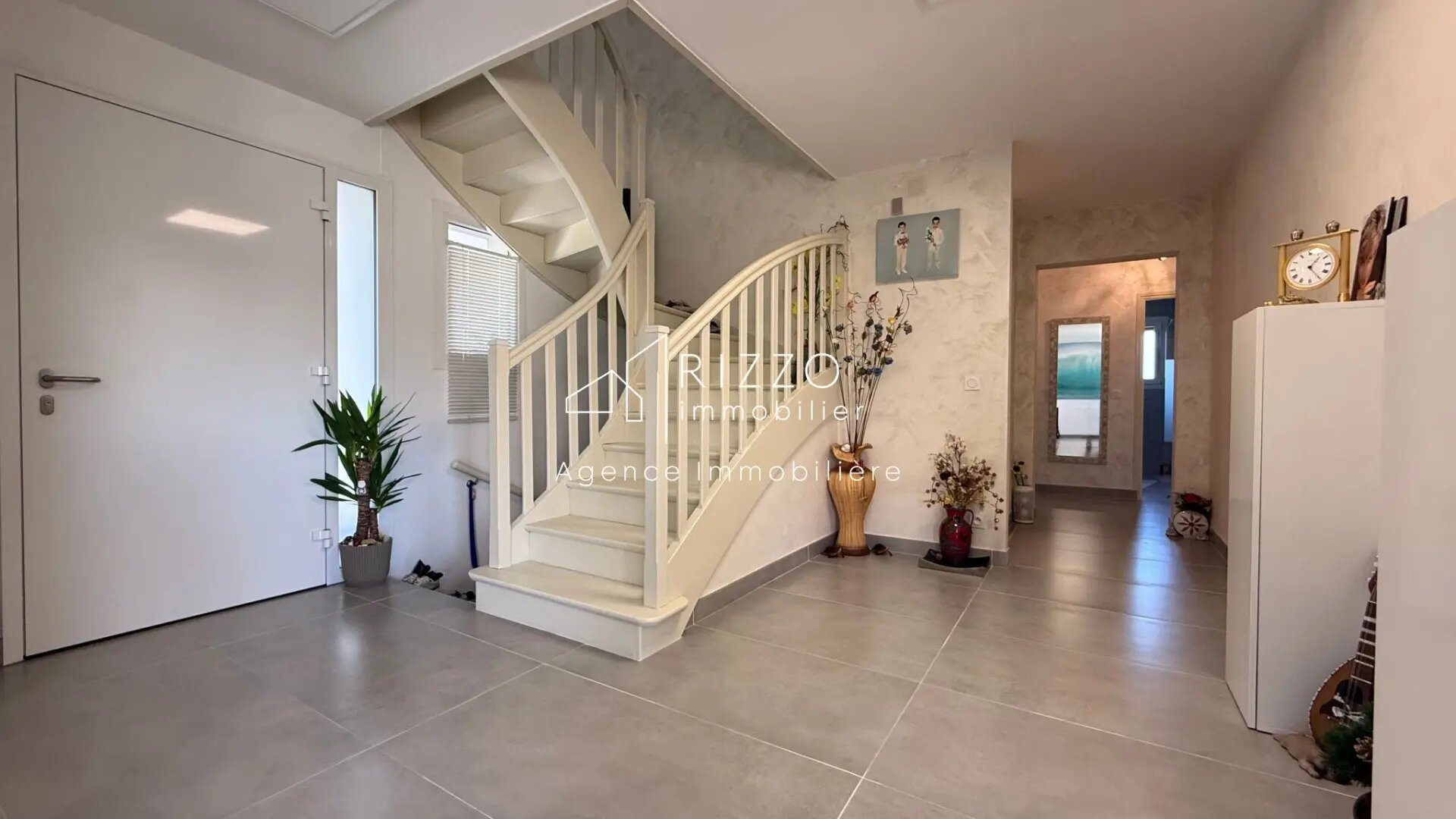 Maison à vendre, 237m², Prévessin-Moëns