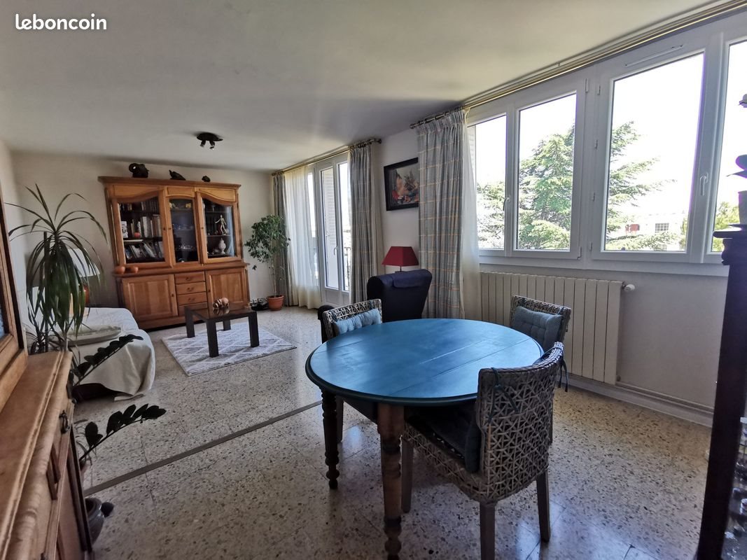 Appartement à vendre, 70m², Bagnols-sur-Cèze