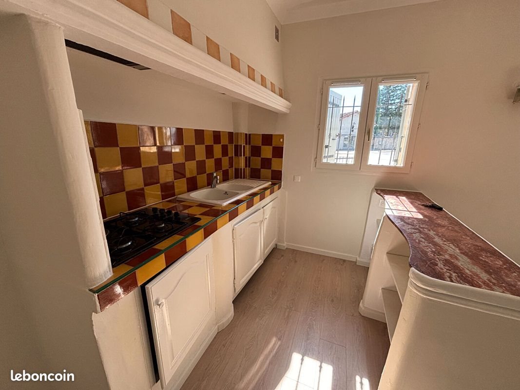 Appartement à louer, 28m², L'Isle-sur-la-Sorgue
